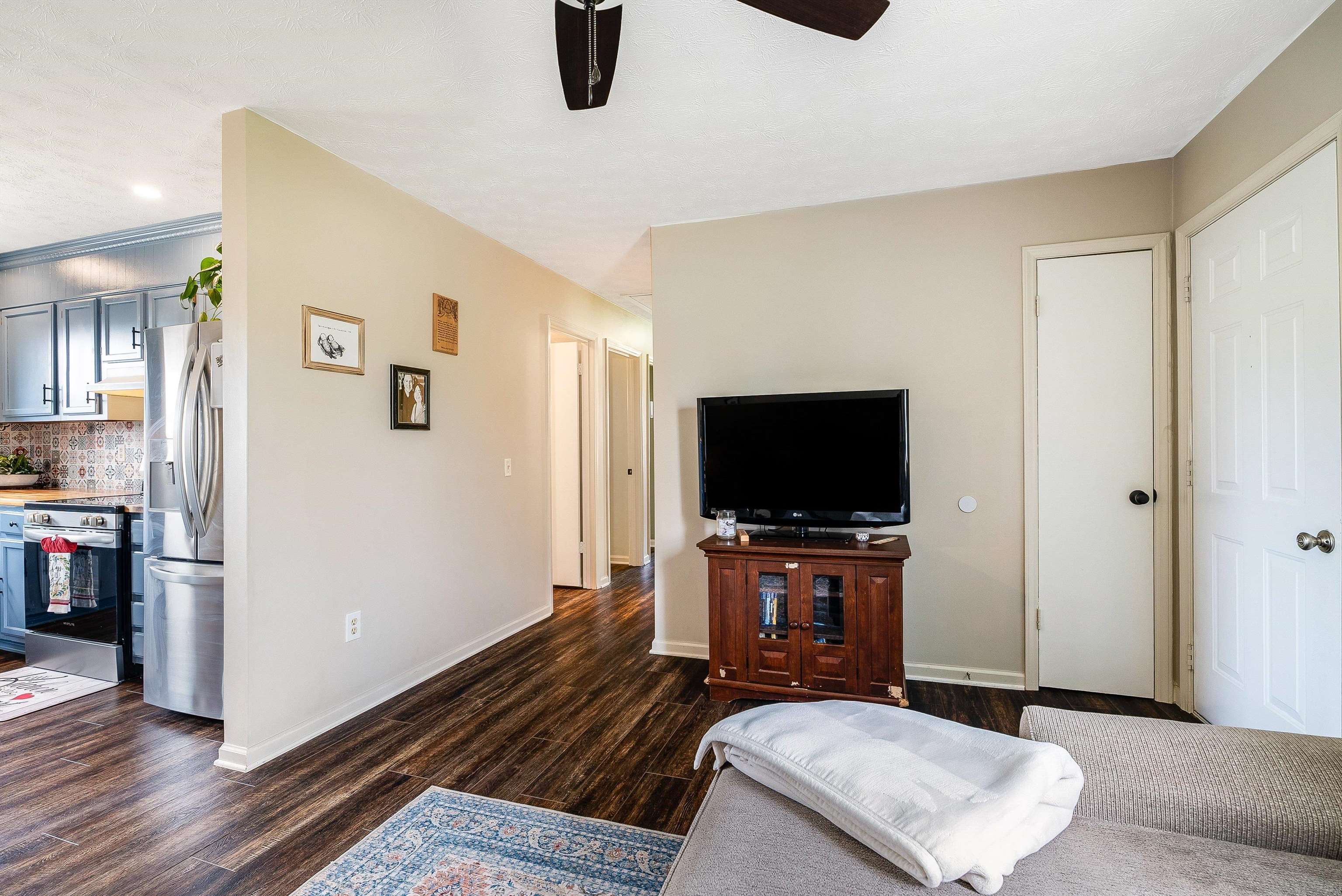 8660 LACEY HEIGHTS AVE