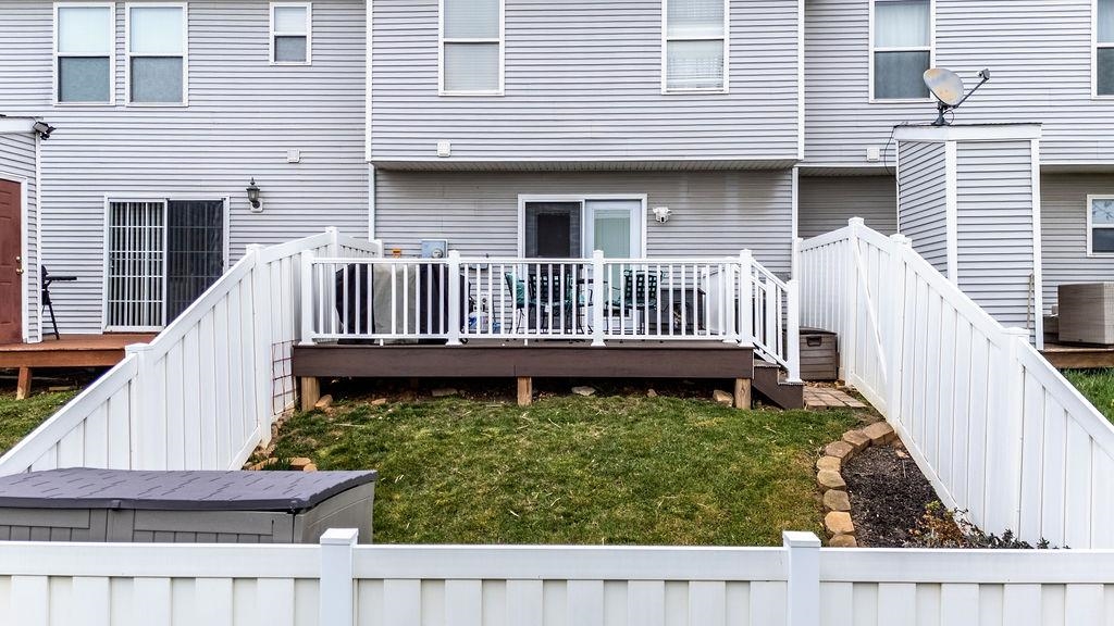 1294 VICTORIAN VILLAGE DR