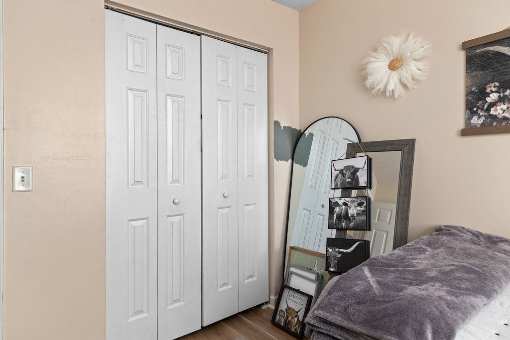 1294 VICTORIAN VILLAGE DR