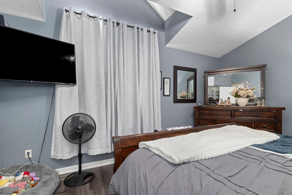 1294 VICTORIAN VILLAGE DR
