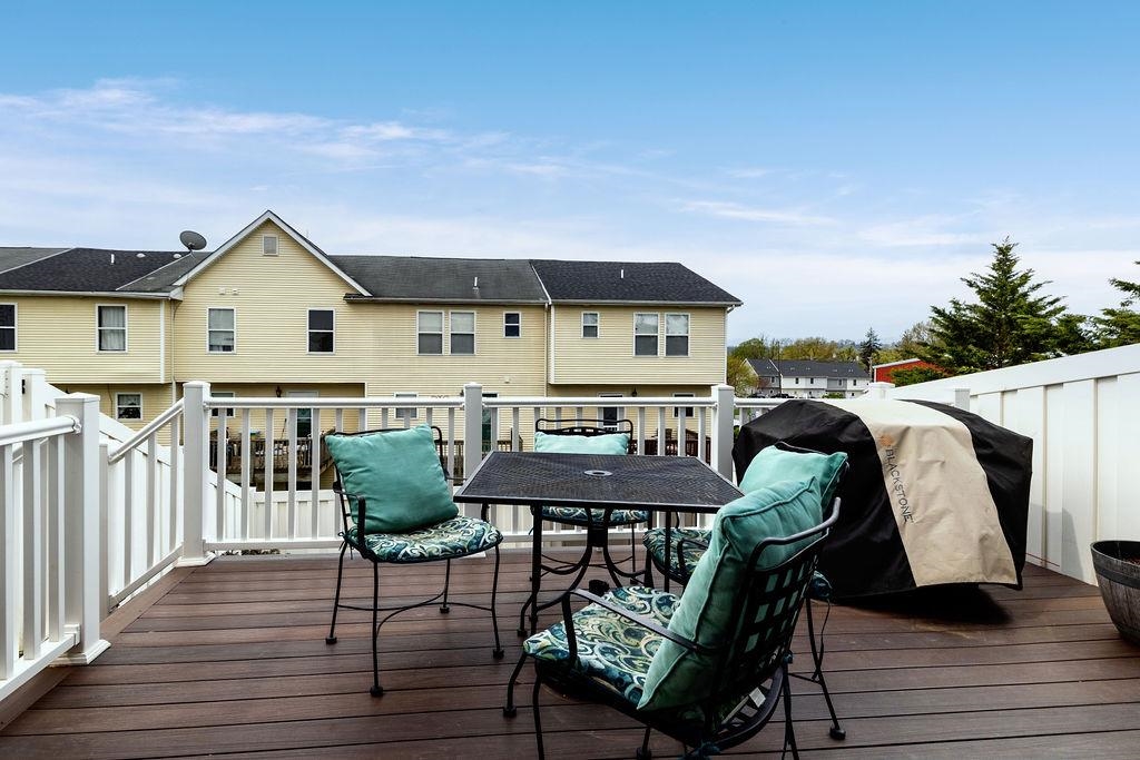 1294 VICTORIAN VILLAGE DR