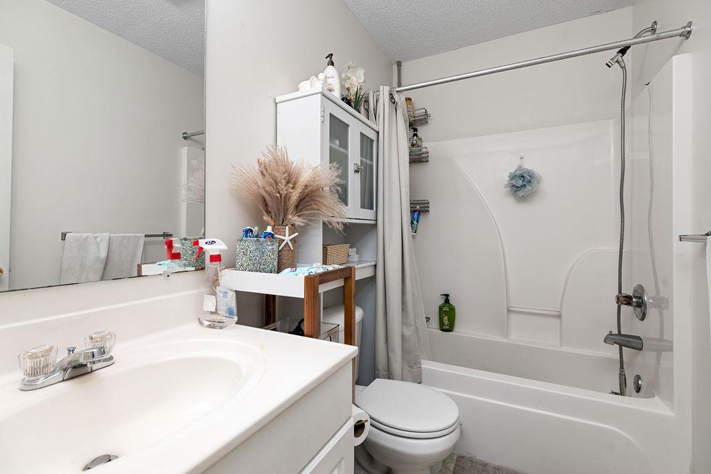2387 KING ARTHURS CT