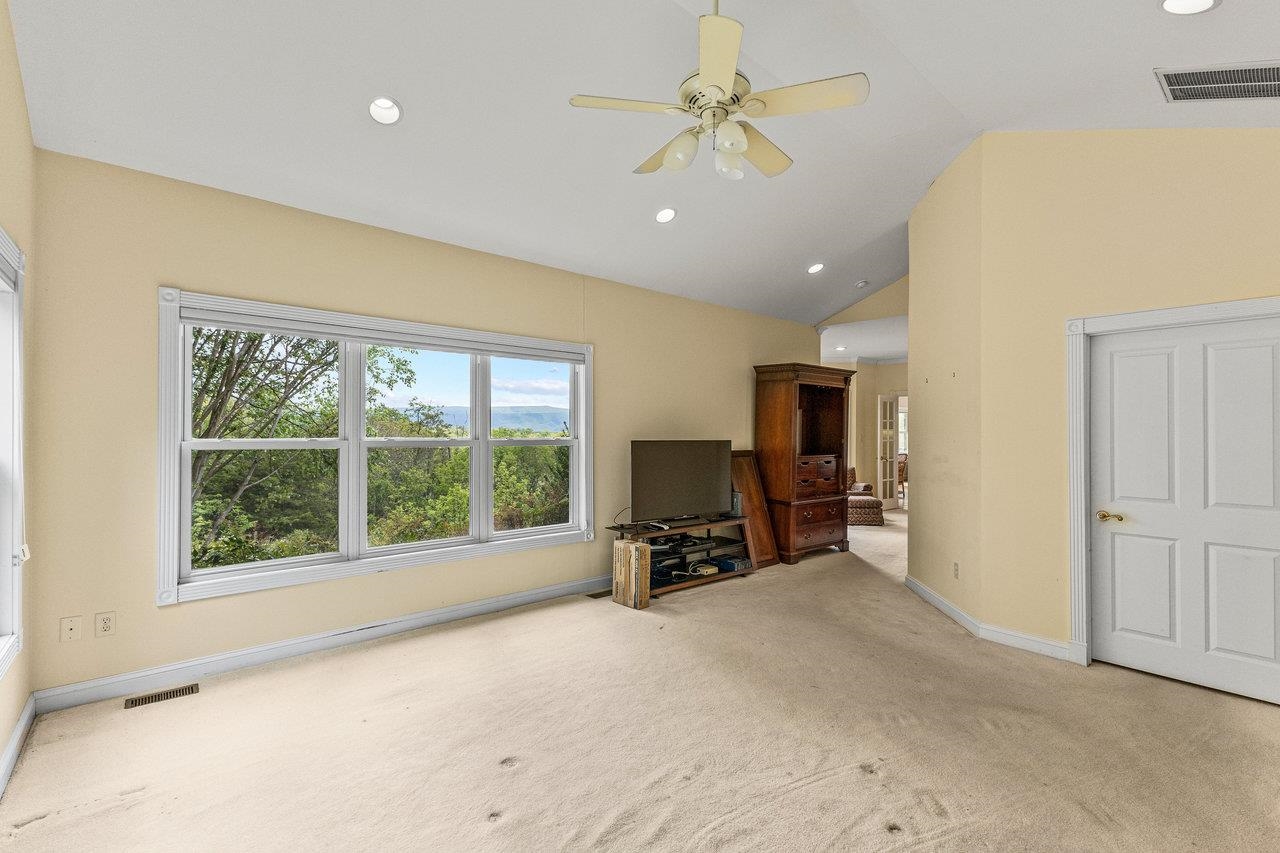135 MEAGANS RUN RD