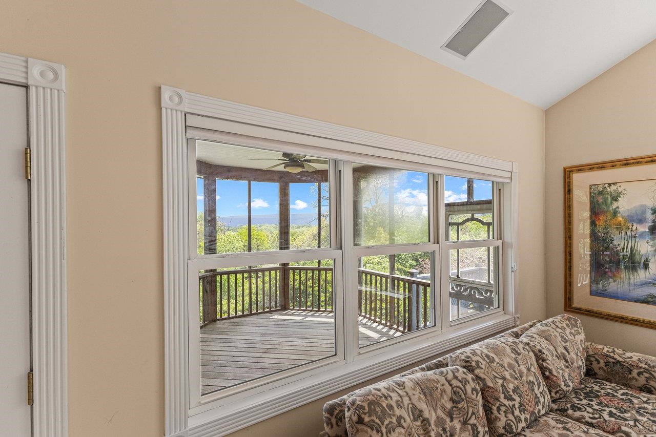 135 MEAGANS RUN RD