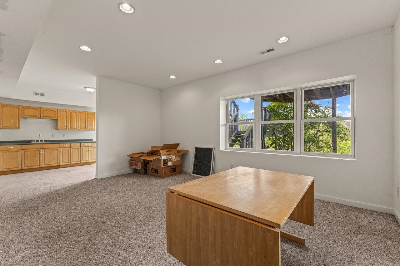 135 MEAGANS RUN RD