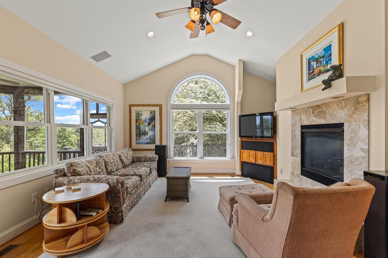 135 MEAGANS RUN RD