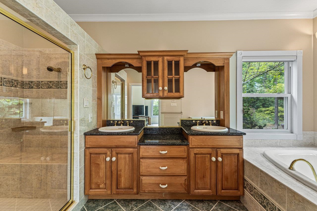 135 MEAGANS RUN RD