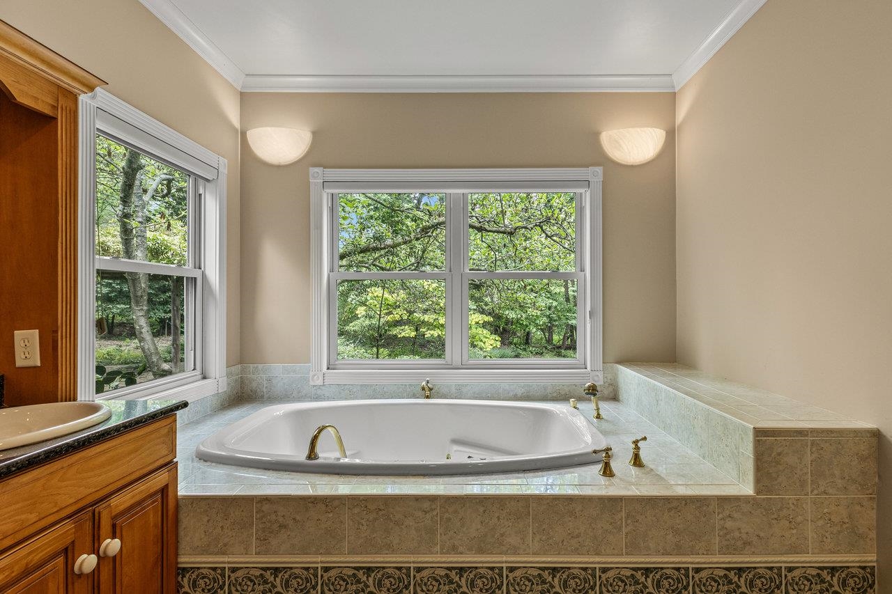 135 MEAGANS RUN RD