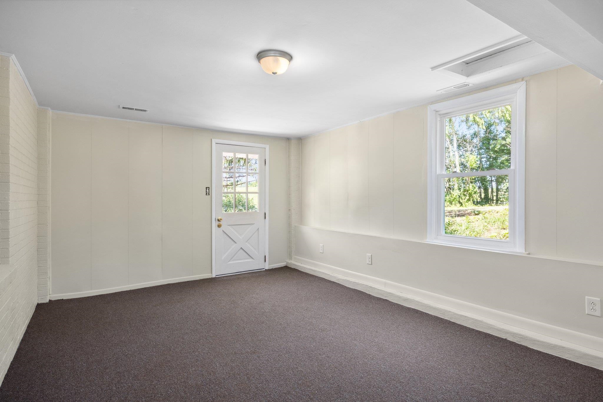 10 IMBODEN RD