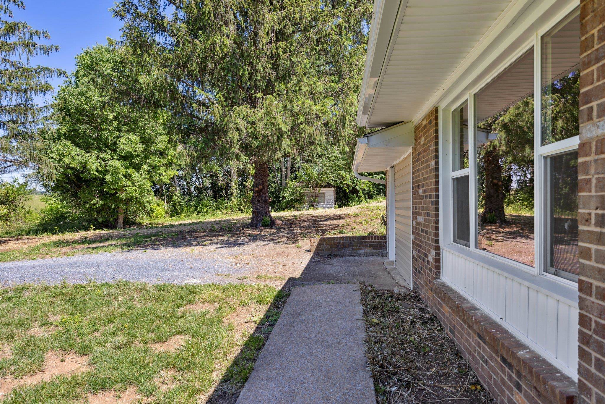 10 IMBODEN RD