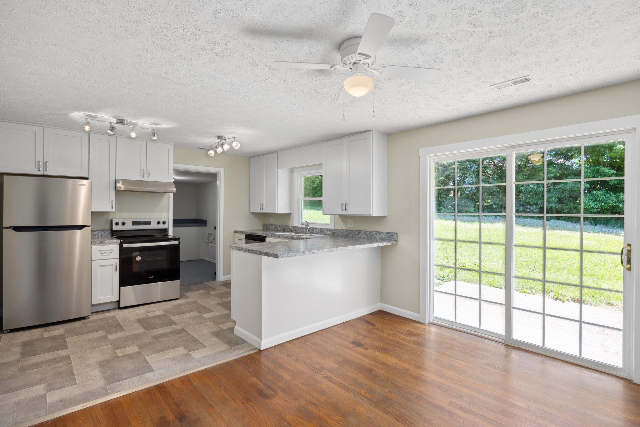 10 IMBODEN RD