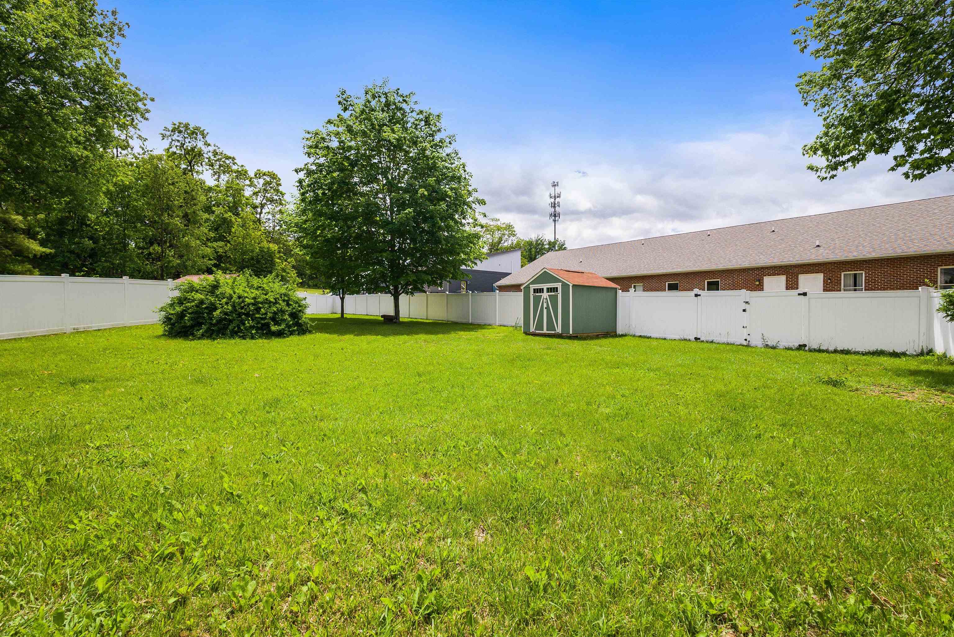 2090 ANNANDALE CT