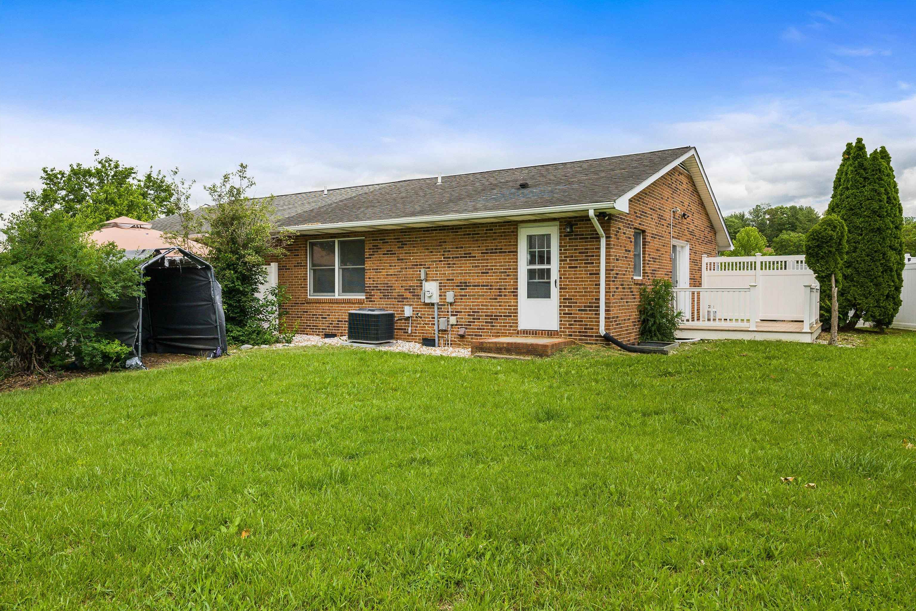 2090 ANNANDALE CT