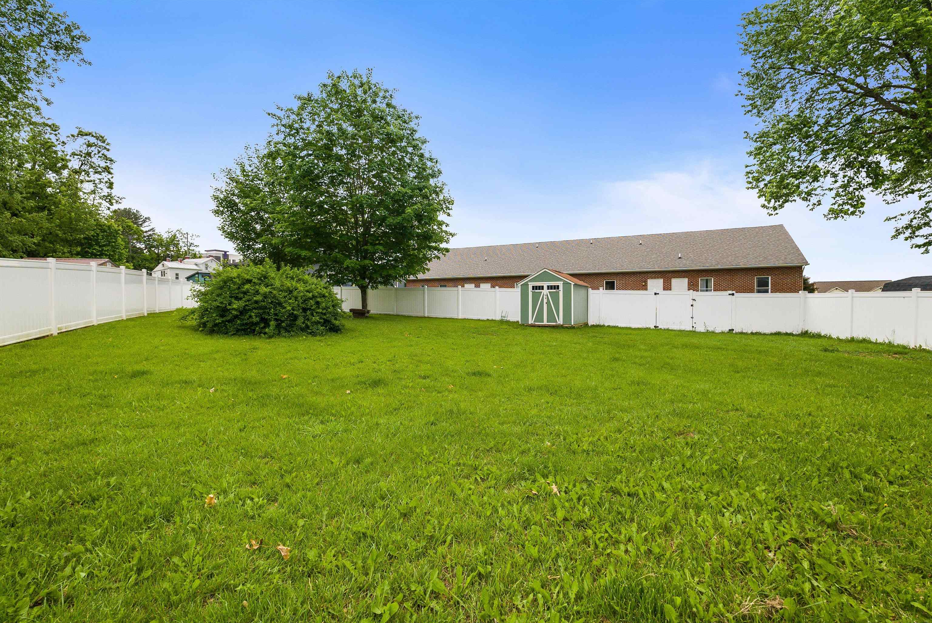 2090 ANNANDALE CT