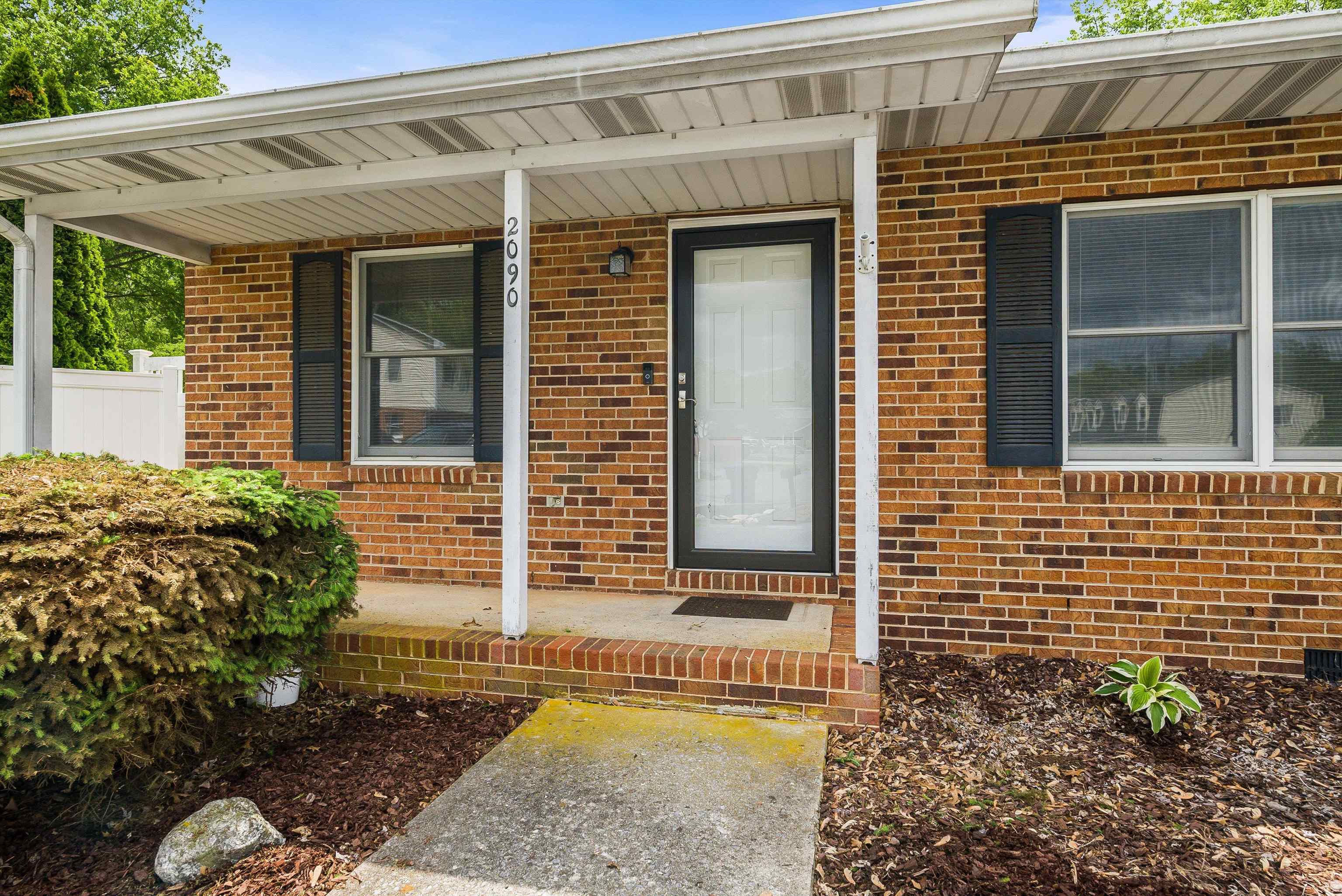 2090 ANNANDALE CT
