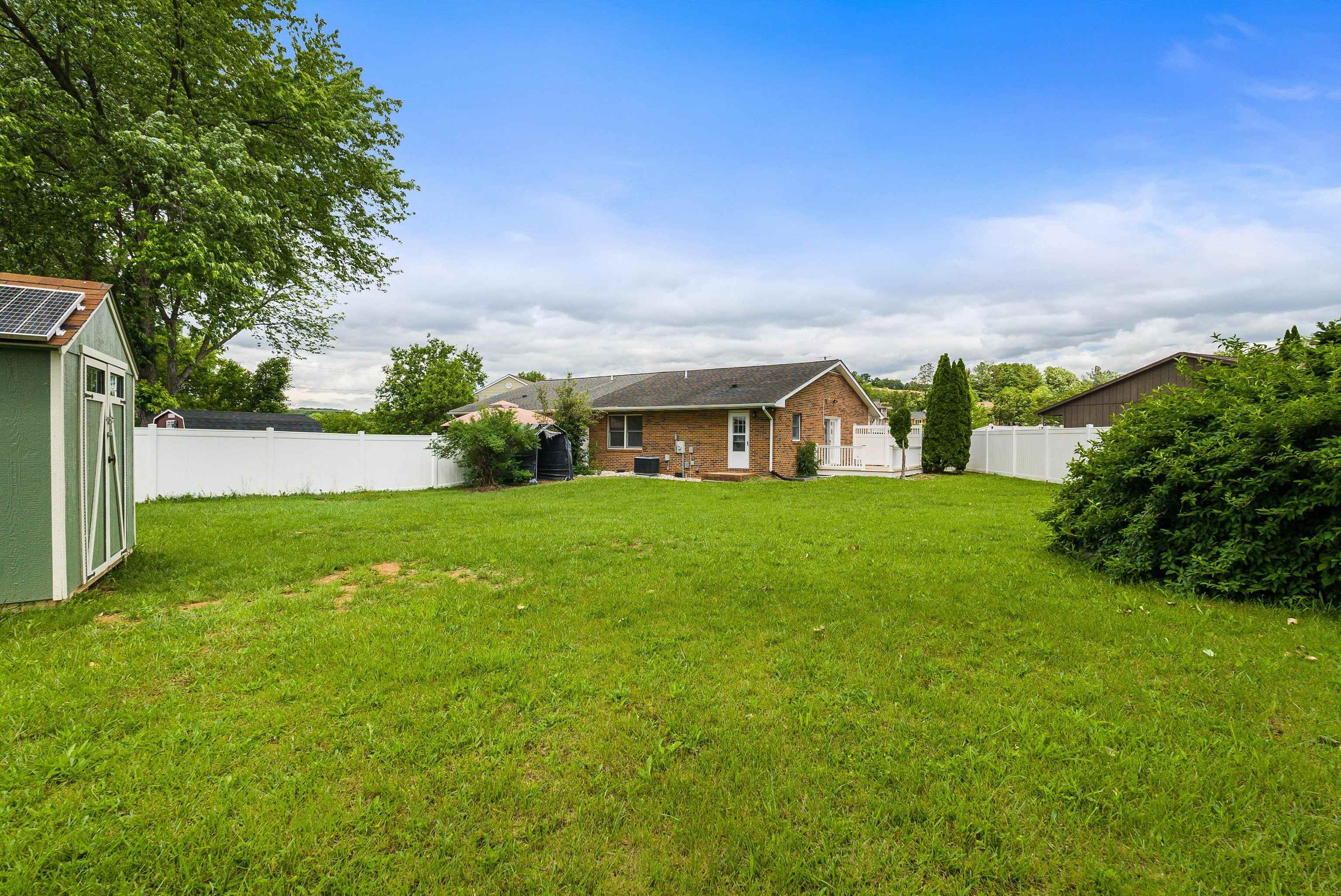 2090 ANNANDALE CT
