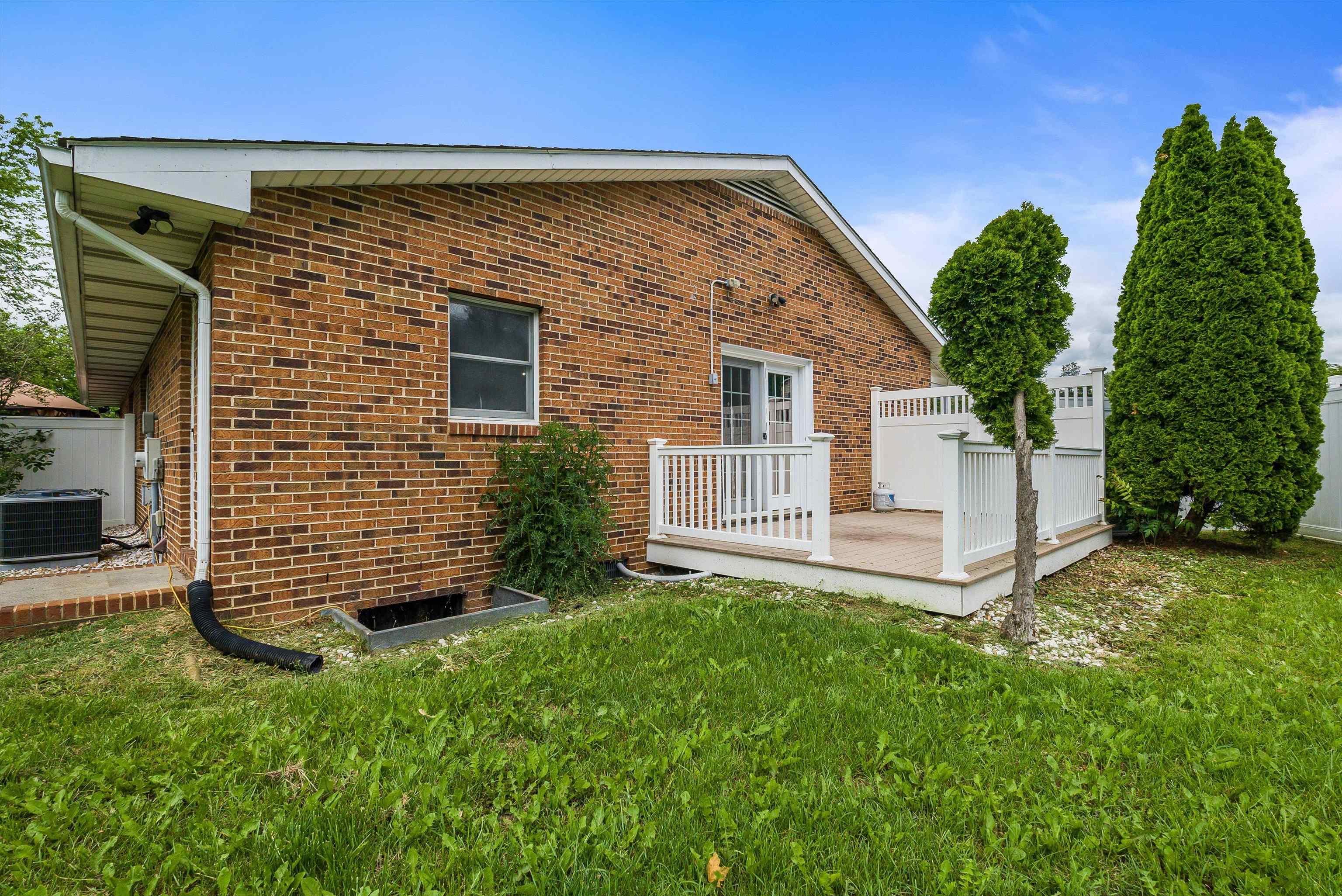 2090 ANNANDALE CT