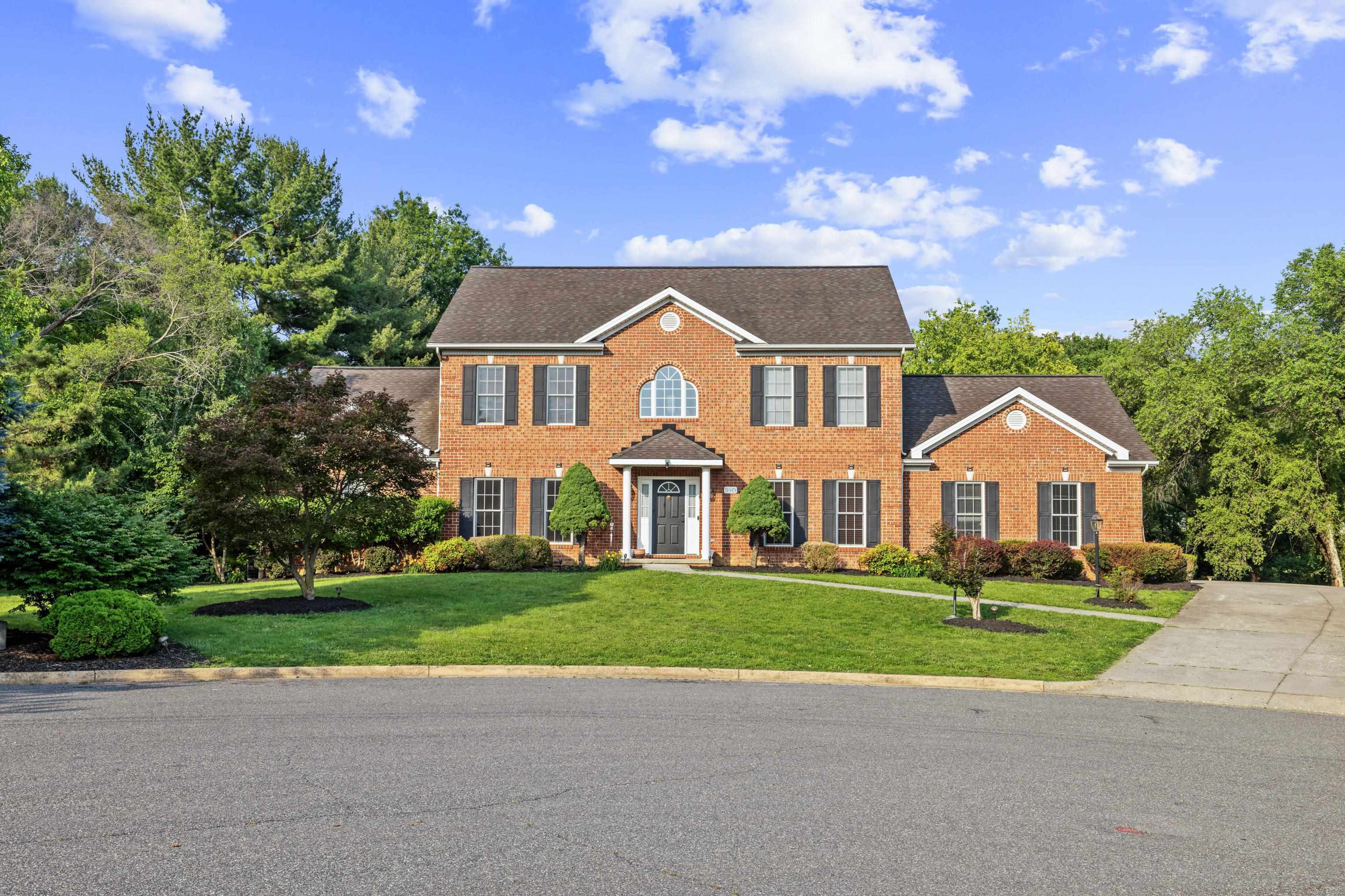 580 MYERS AVE