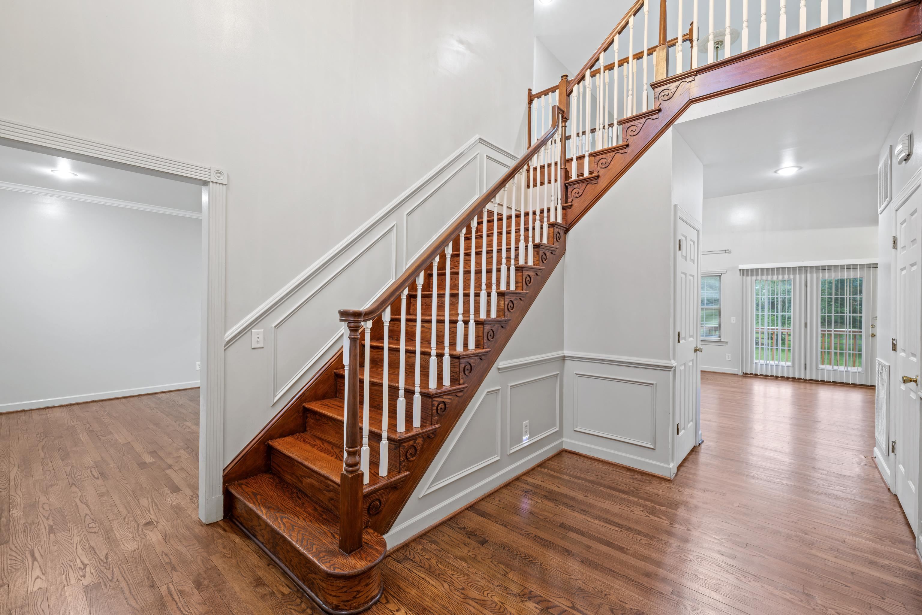 580 MYERS AVE