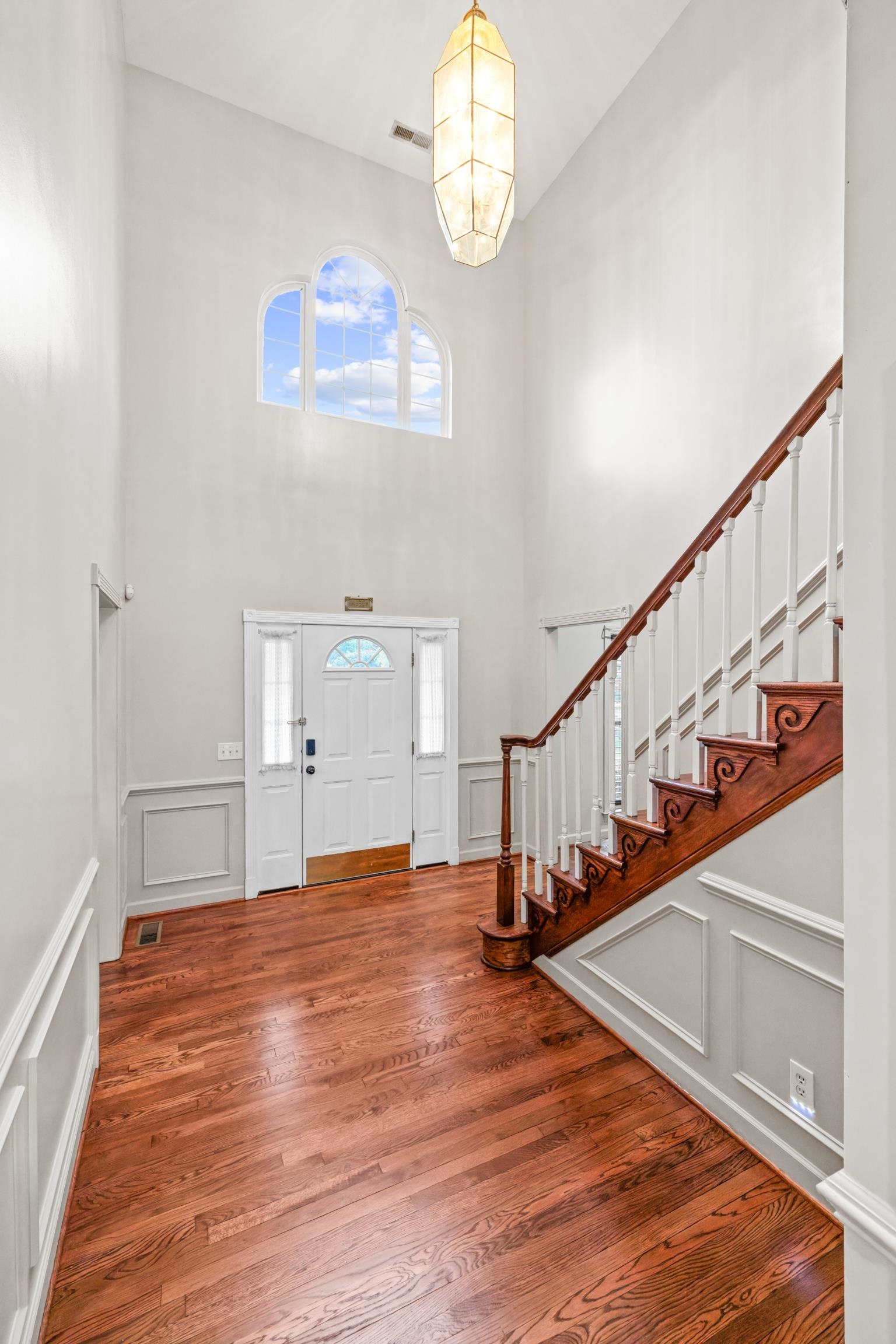 580 MYERS AVE