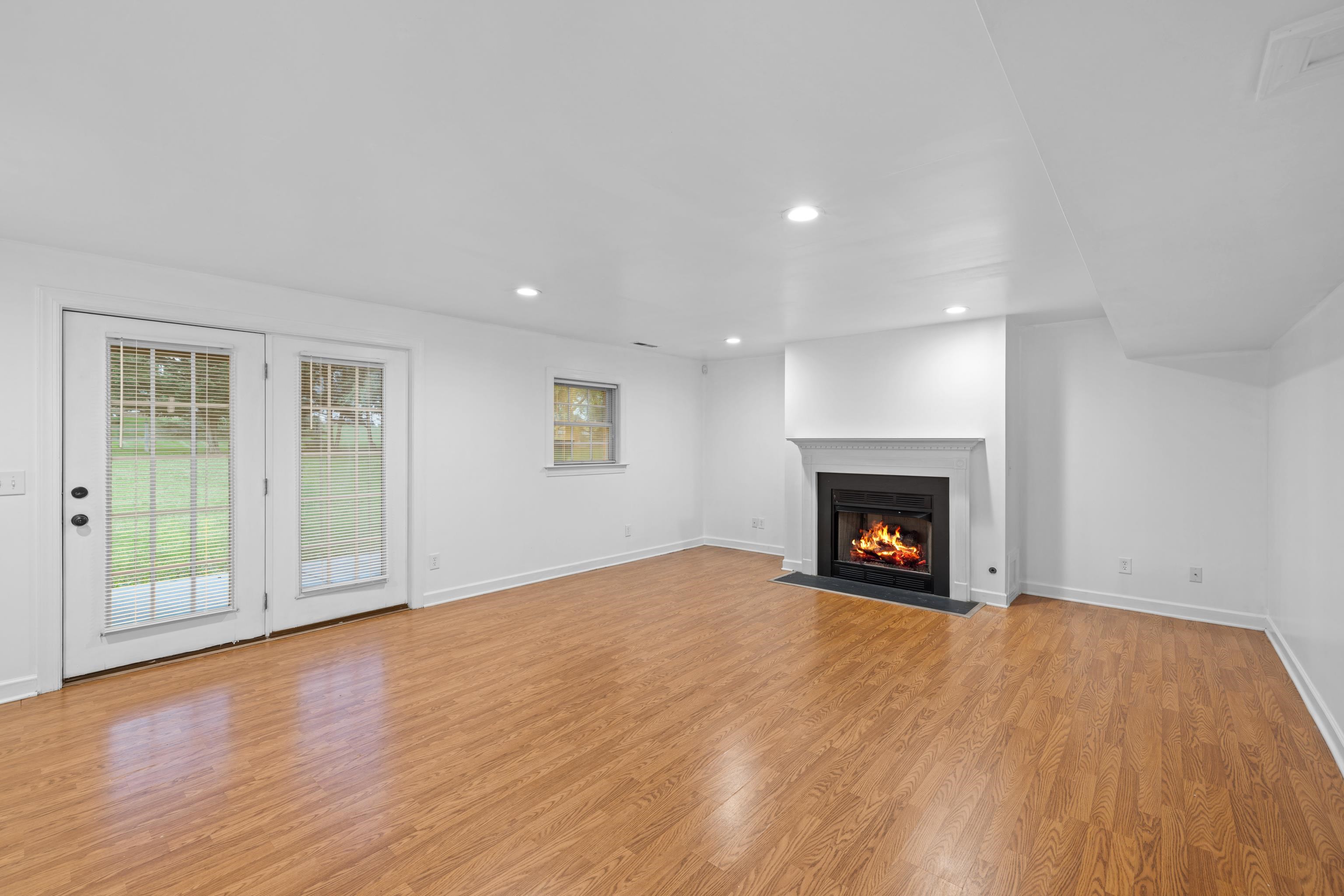 580 MYERS AVE