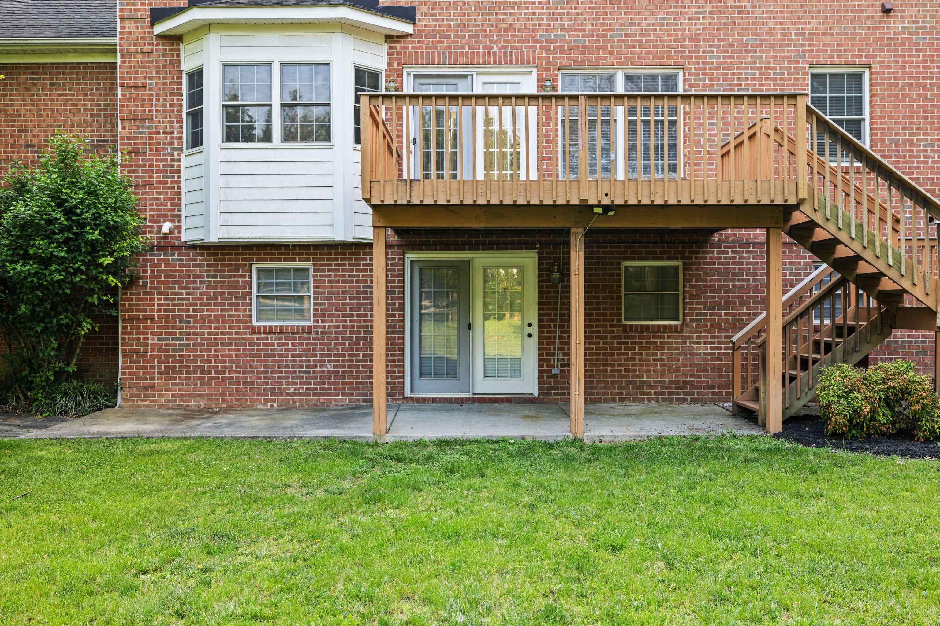 580 MYERS AVE