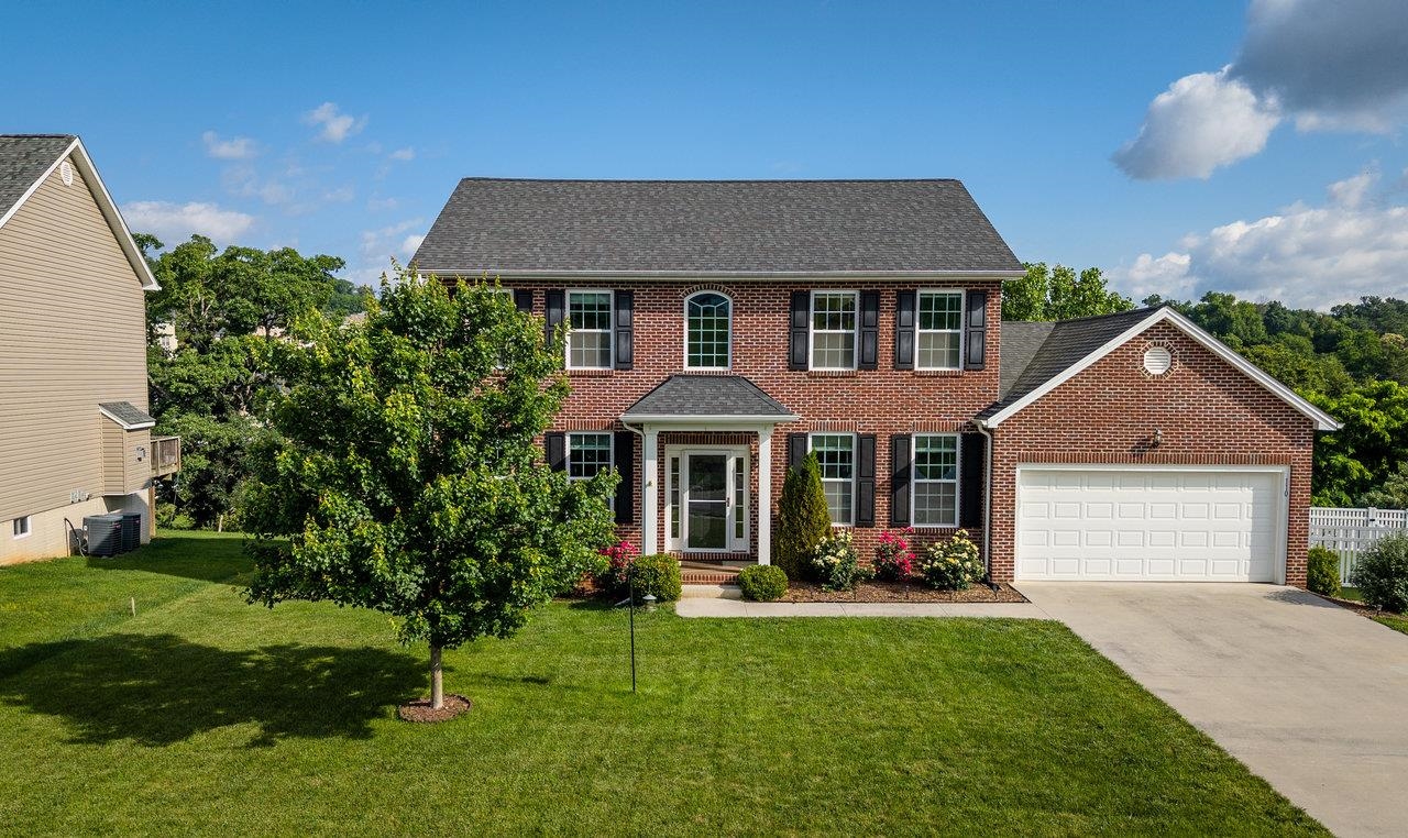 110 JILLIAN LN