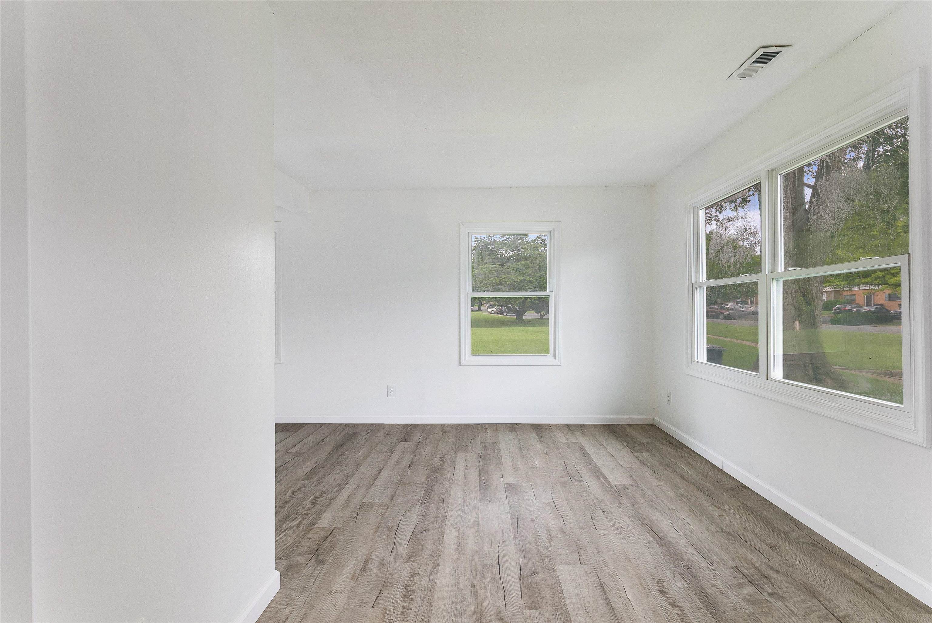 1114 MOUNTAIN VIEW DR