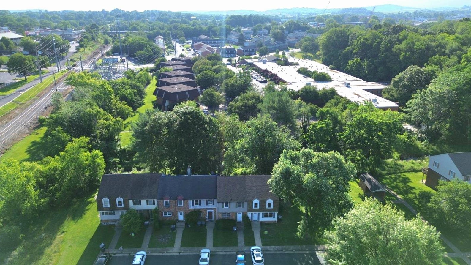 1114 MOUNTAIN VIEW DR