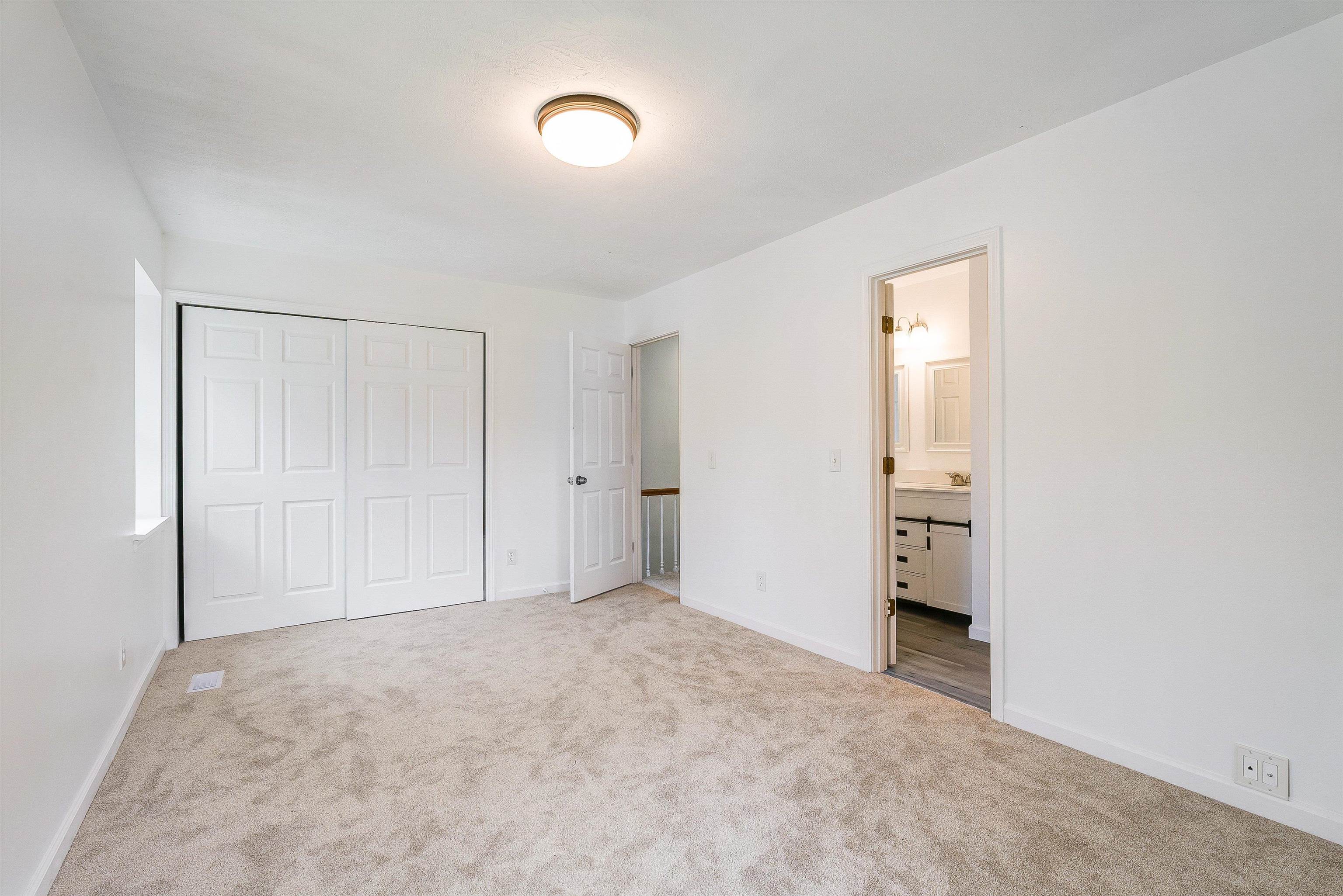 1114 MOUNTAIN VIEW DR