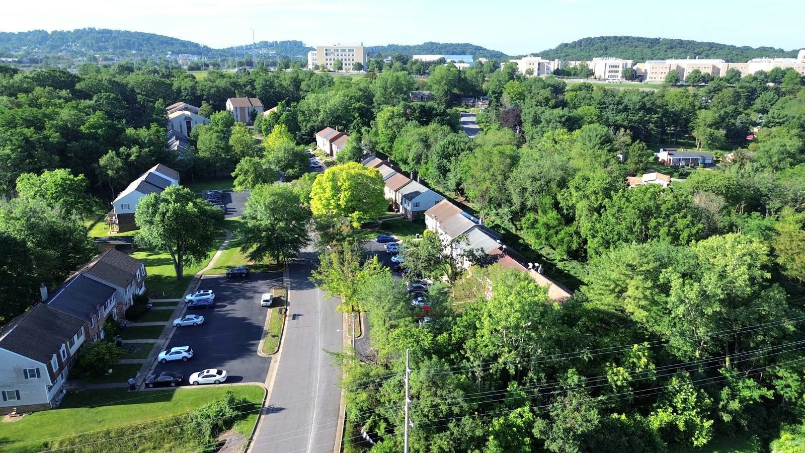 1114 MOUNTAIN VIEW DR