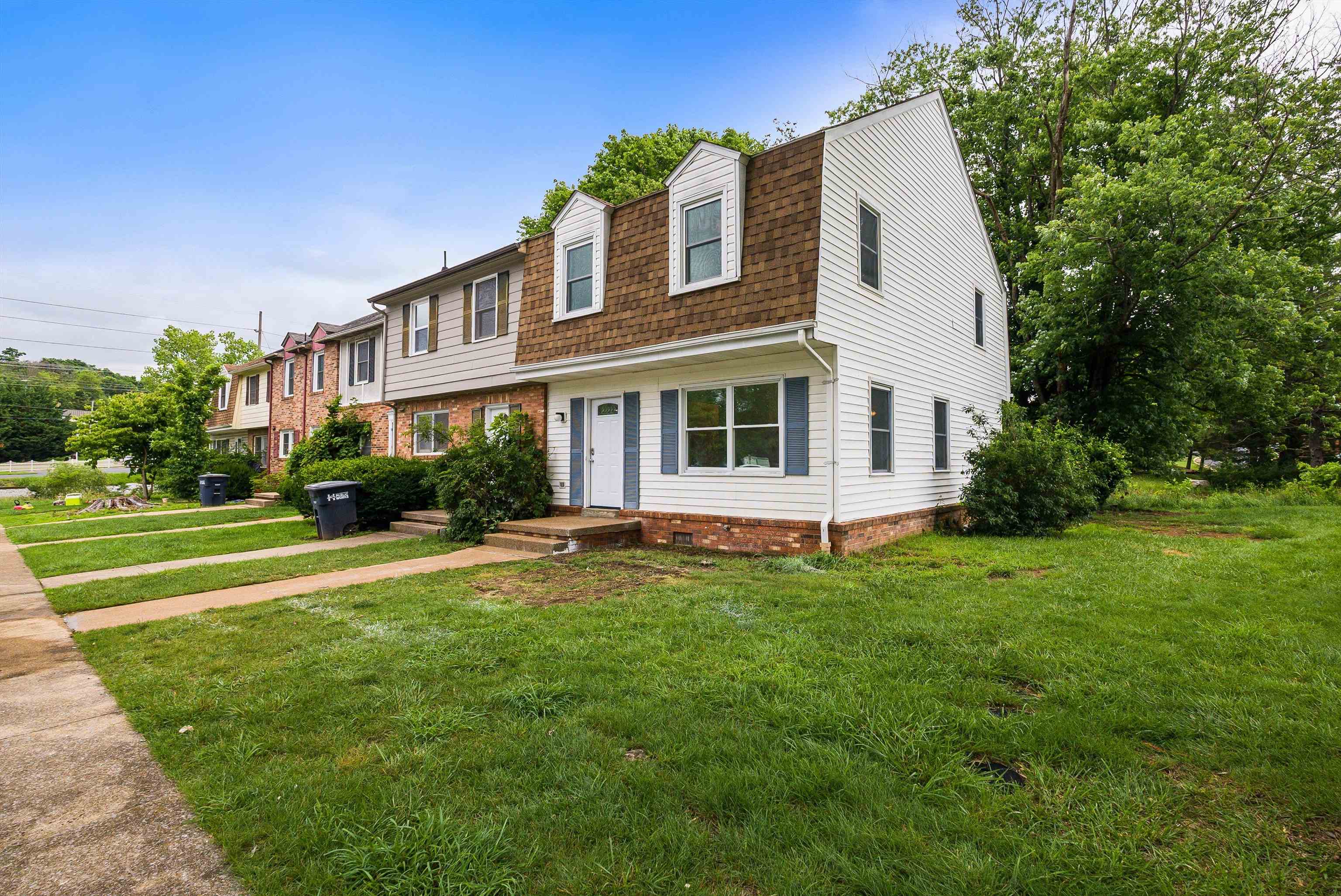 1114 MOUNTAIN VIEW DR