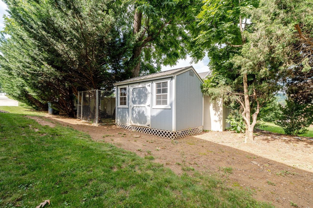 1271 KING EDWARDS WAY