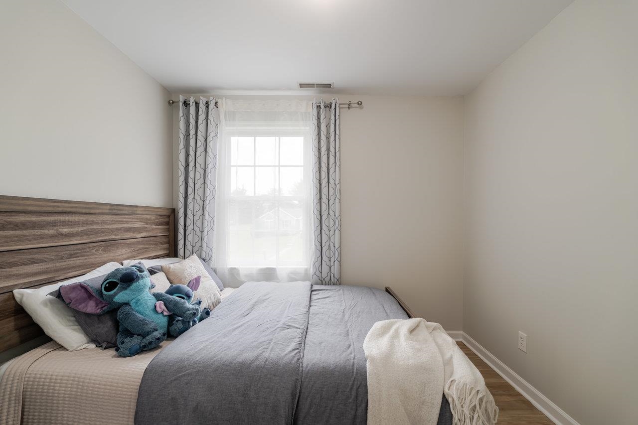 1271 KING EDWARDS WAY