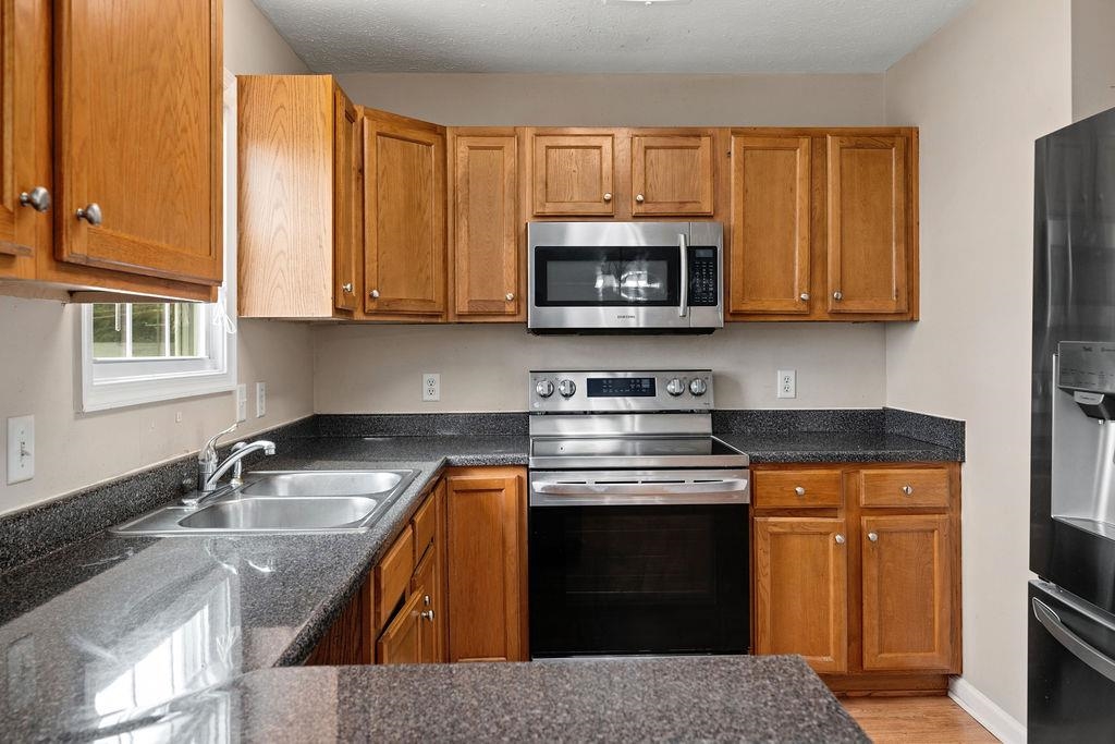 255 JERICHO RD