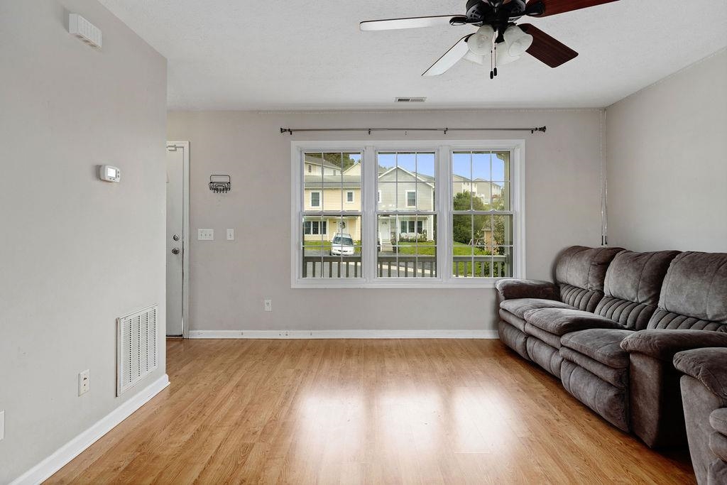 255 JERICHO RD