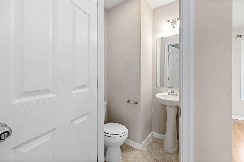 255 JERICHO RD
