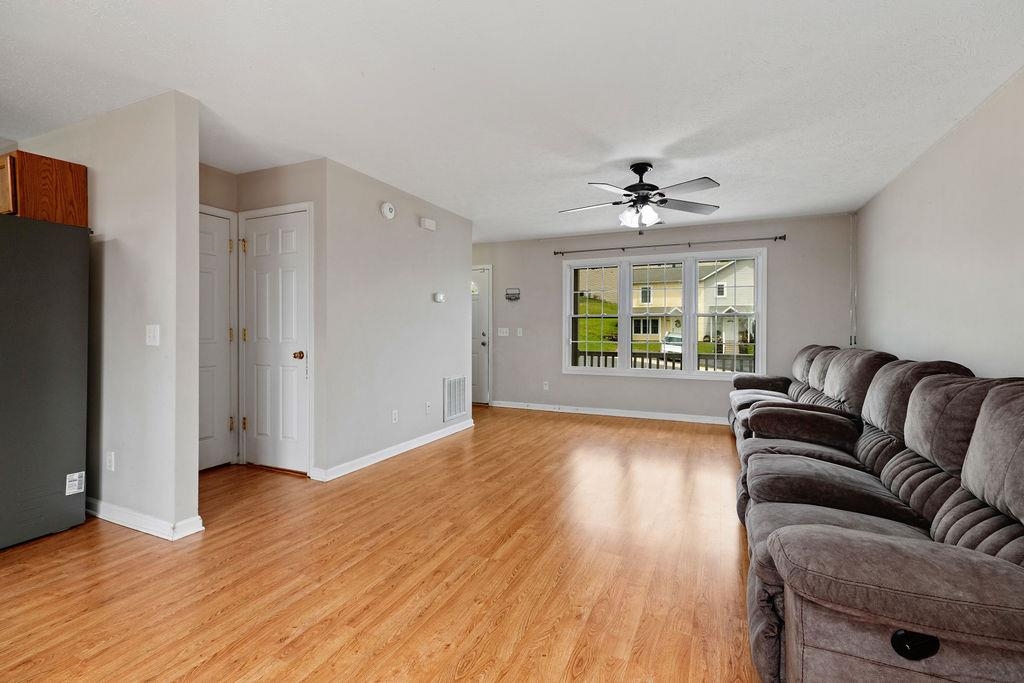 255 JERICHO RD