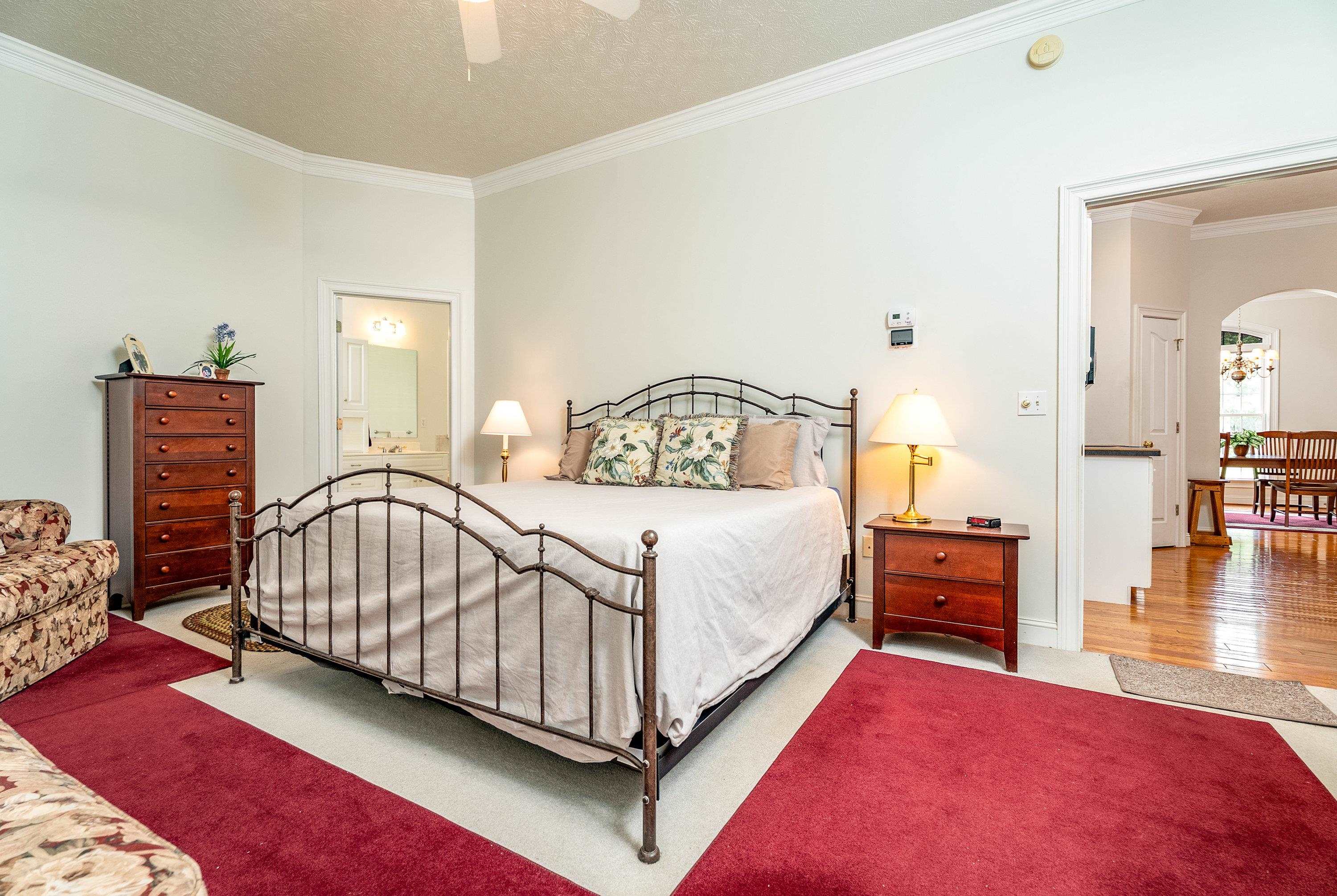 3242 BARRINGTON DR