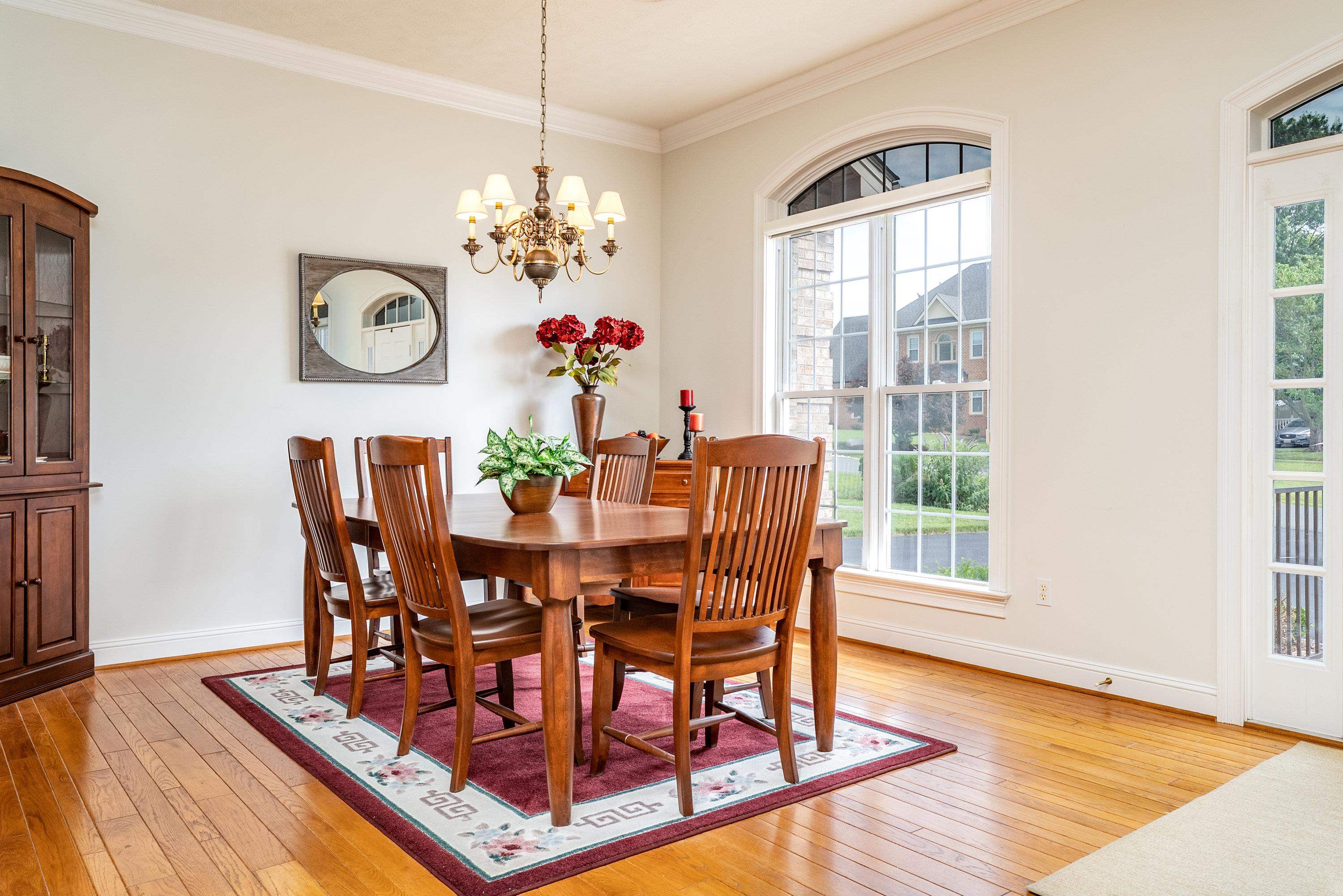 3242 BARRINGTON DR