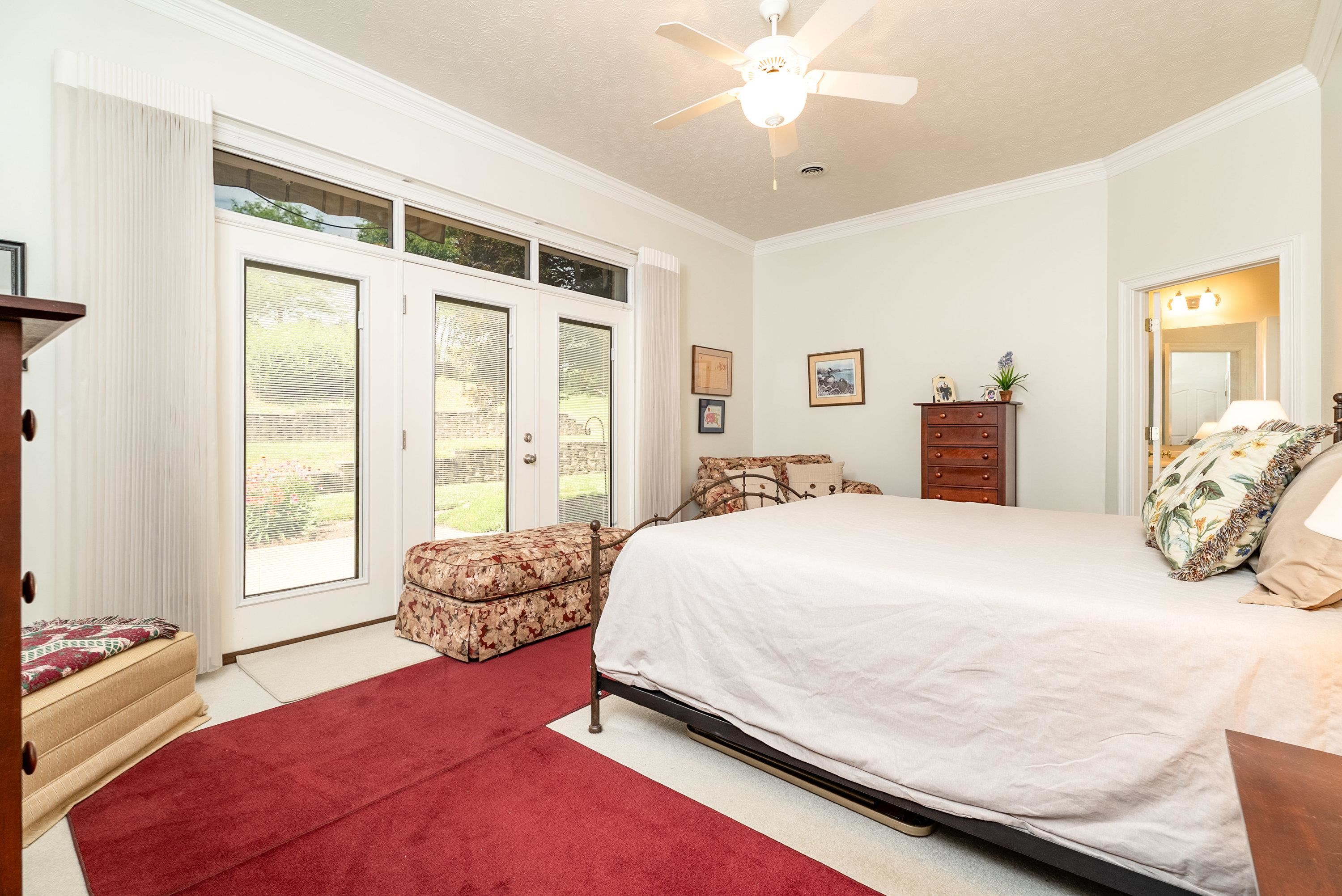 3242 BARRINGTON DR