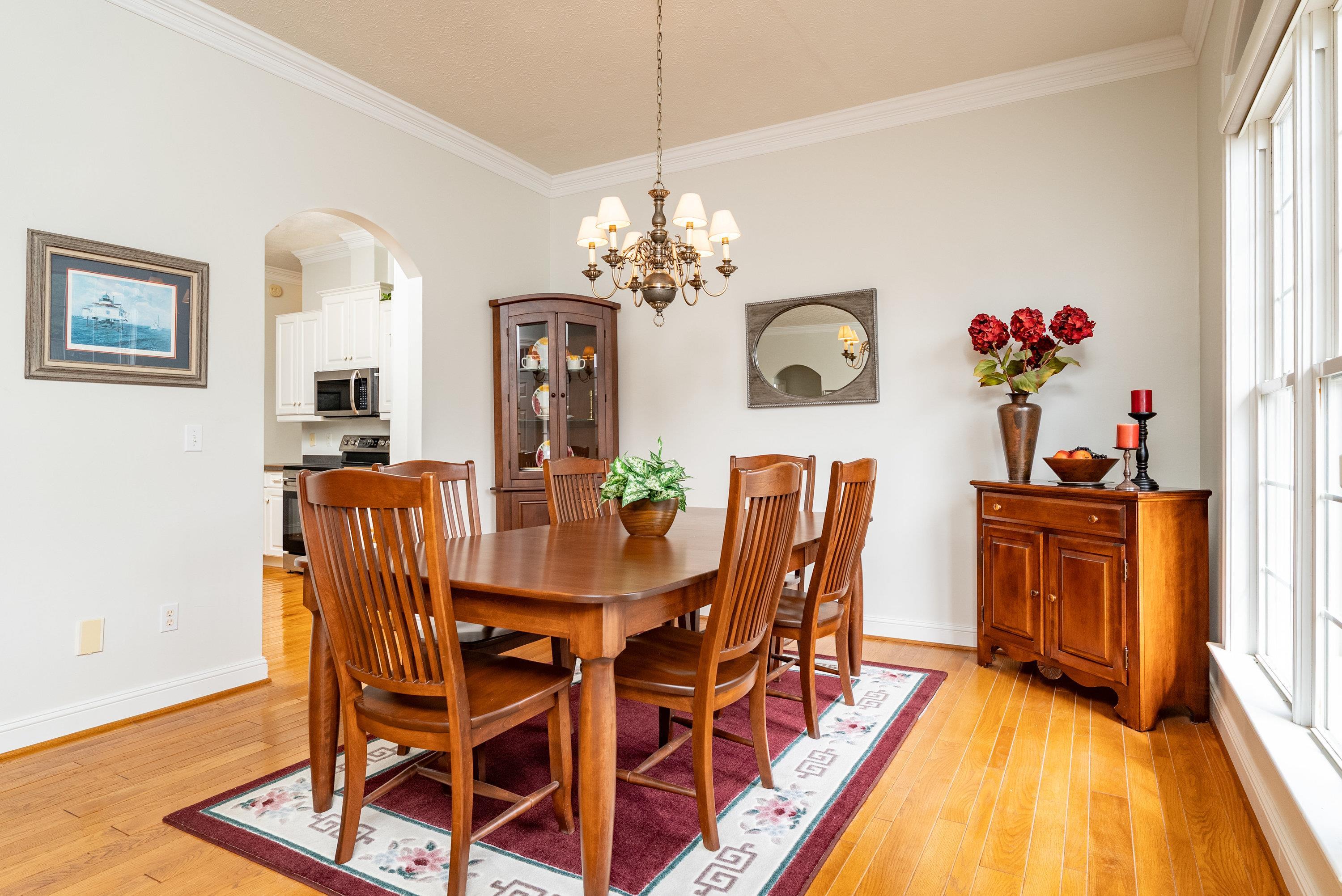 3242 BARRINGTON DR