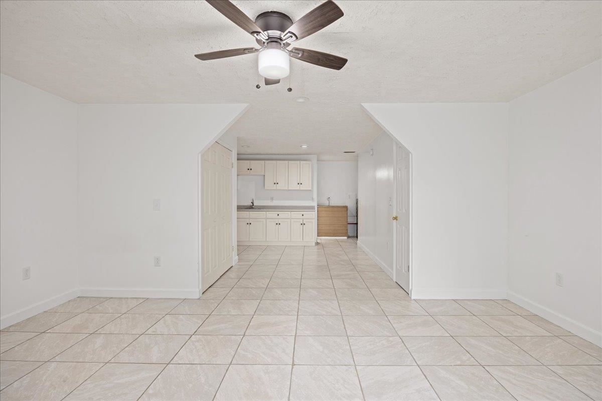 2403 AVALON WOODS DR