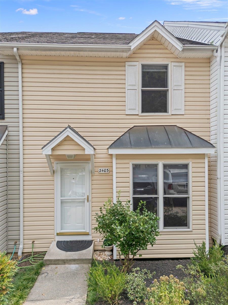 2403 AVALON WOODS DR