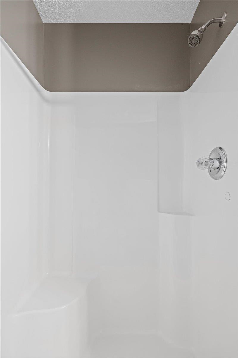 2403 AVALON WOODS DR