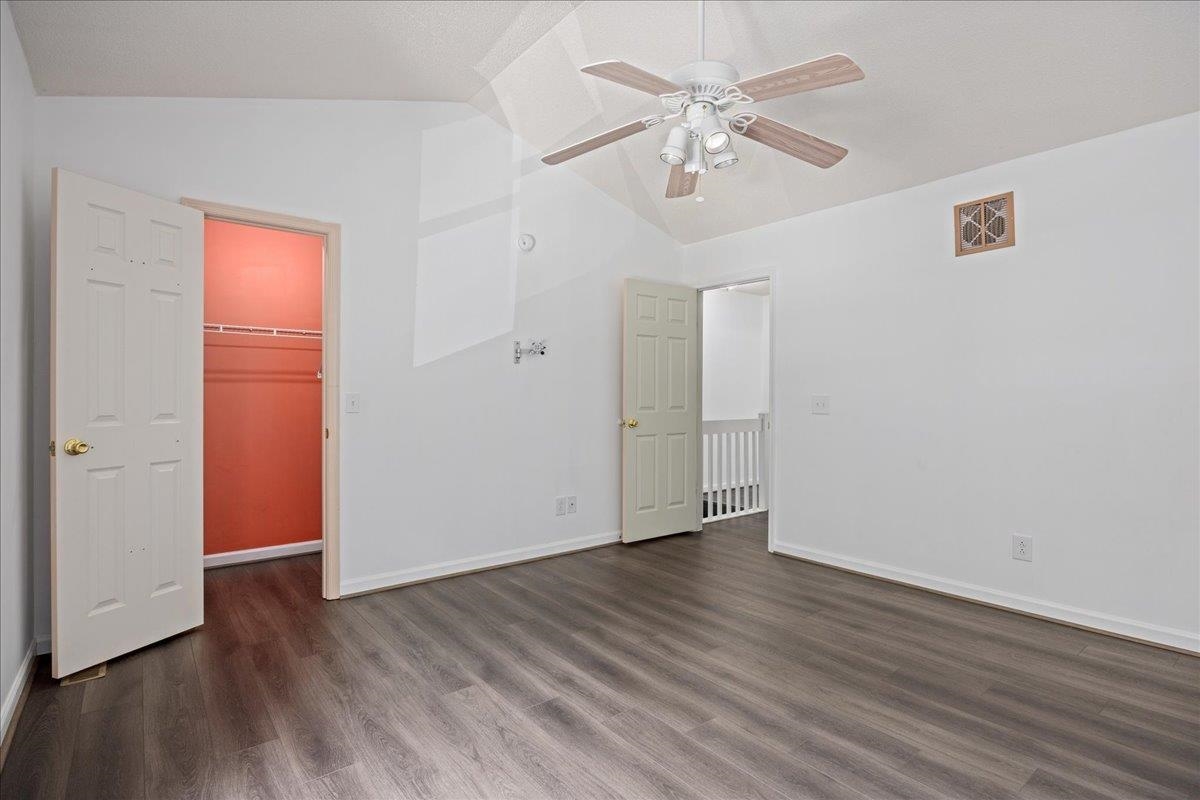 2403 AVALON WOODS DR