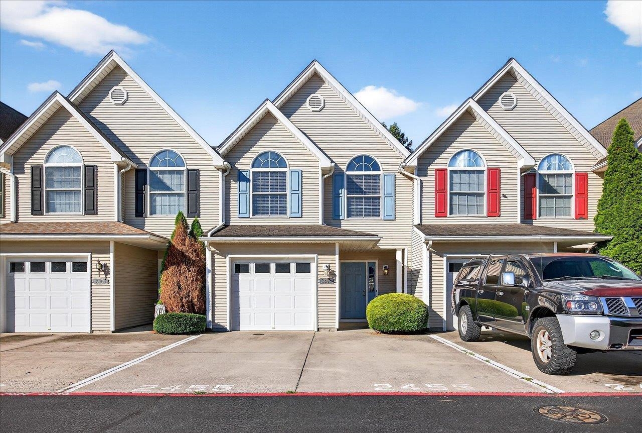 2455 TWIN GABLES CT Unit: 2455