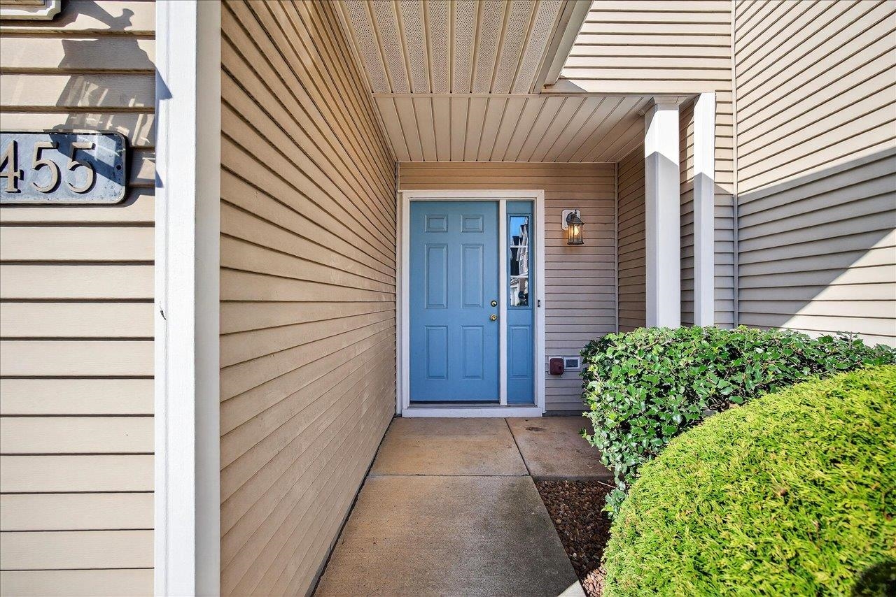 2455 TWIN GABLES CT Unit: 2455