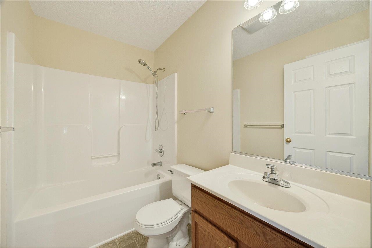 2455 TWIN GABLES CT Unit: 2455