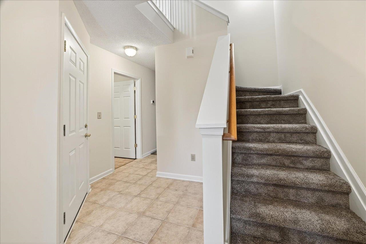 2455 TWIN GABLES CT Unit: 2455